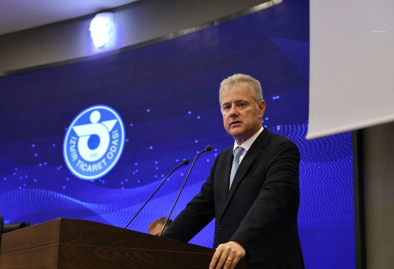 “İzmir-Selanik arası feribot seferleri canlandırılmalı”